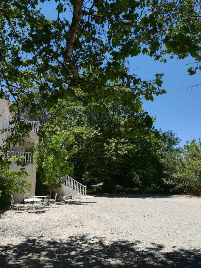 勒托尔Au Pays Du Ventoux住宿加早餐旅馆 外观 照片
